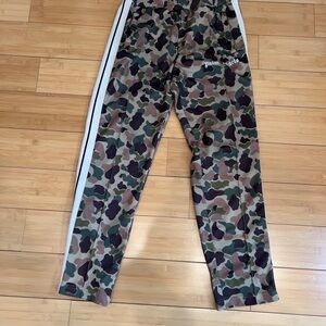 Palm Angels Camo Classic Track Pants in military green camouflage Size Large